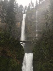 An image of a waterfall, Multnomah Falls